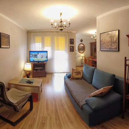 Cozy Apartment In Tarnów Eksteriør billede