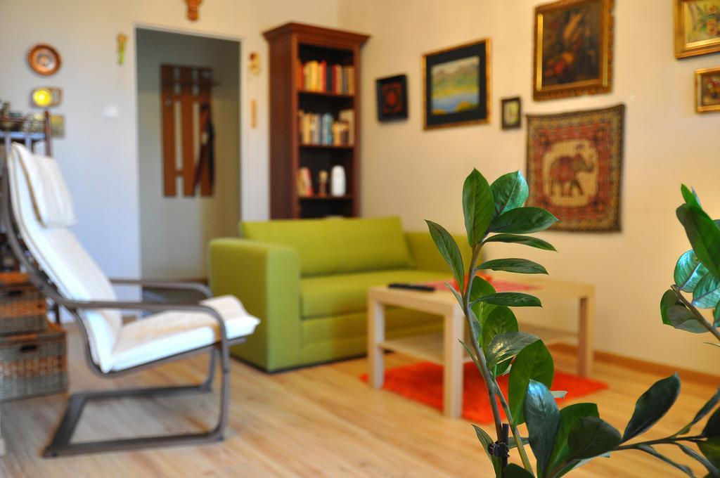 Cozy Apartment In Tarnów Eksteriør billede