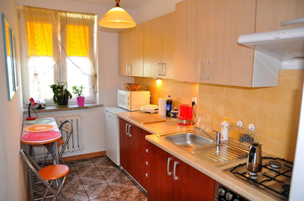 Cozy Apartment In Tarnów Eksteriør billede