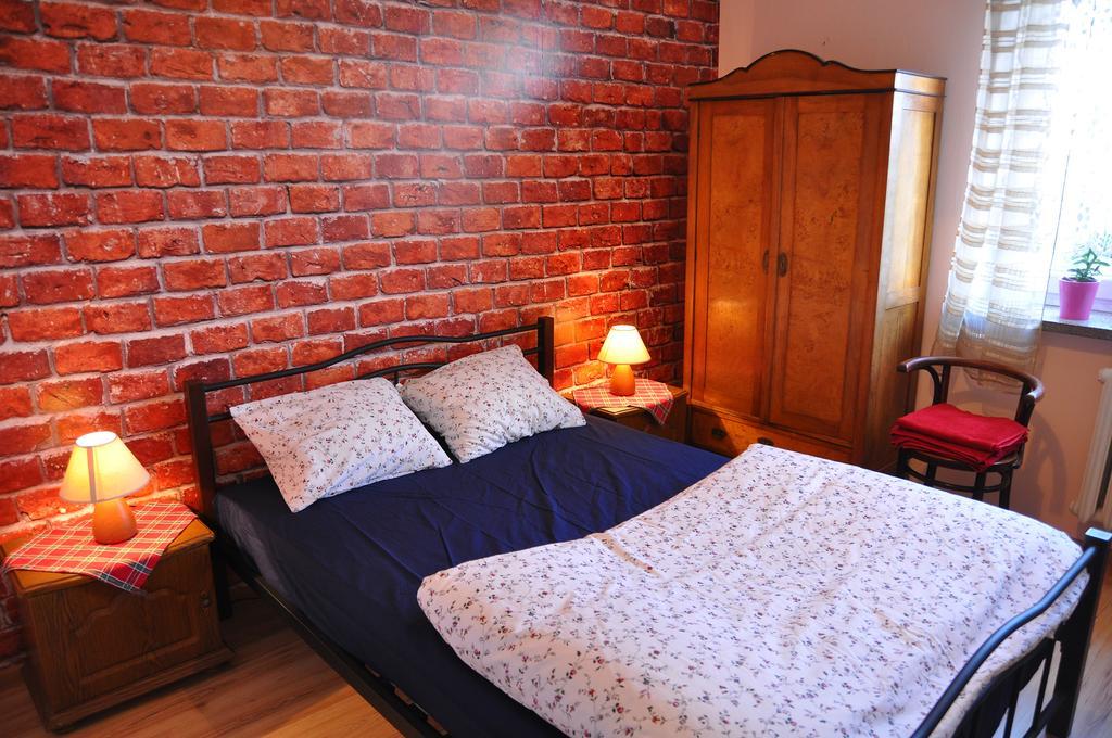 Cozy Apartment In Tarnów Eksteriør billede